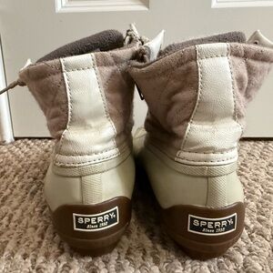 Sperry Women's Tan and Cream Winter Boots